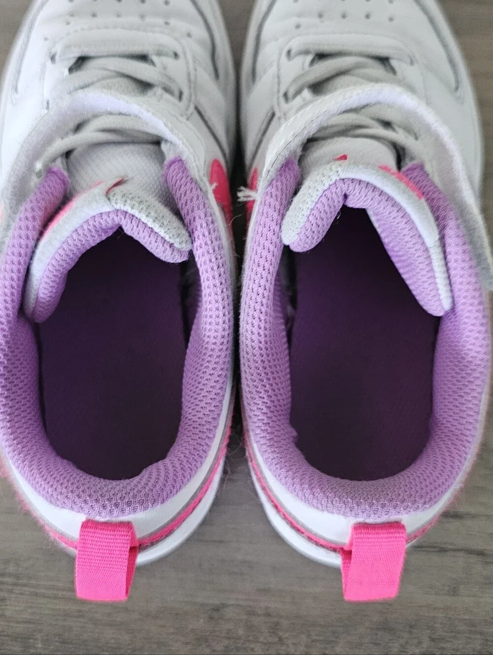 Nike velcro closure